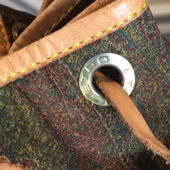 W ETRO Milano Red Paisley Nylon Vachetta Leather Drawstring Bucket Shoulder Bag - Picture 11 of 17